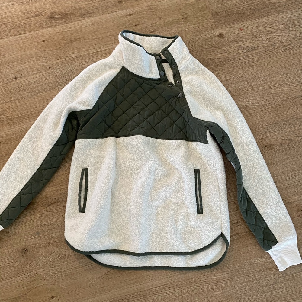 Abercrombie fleece.